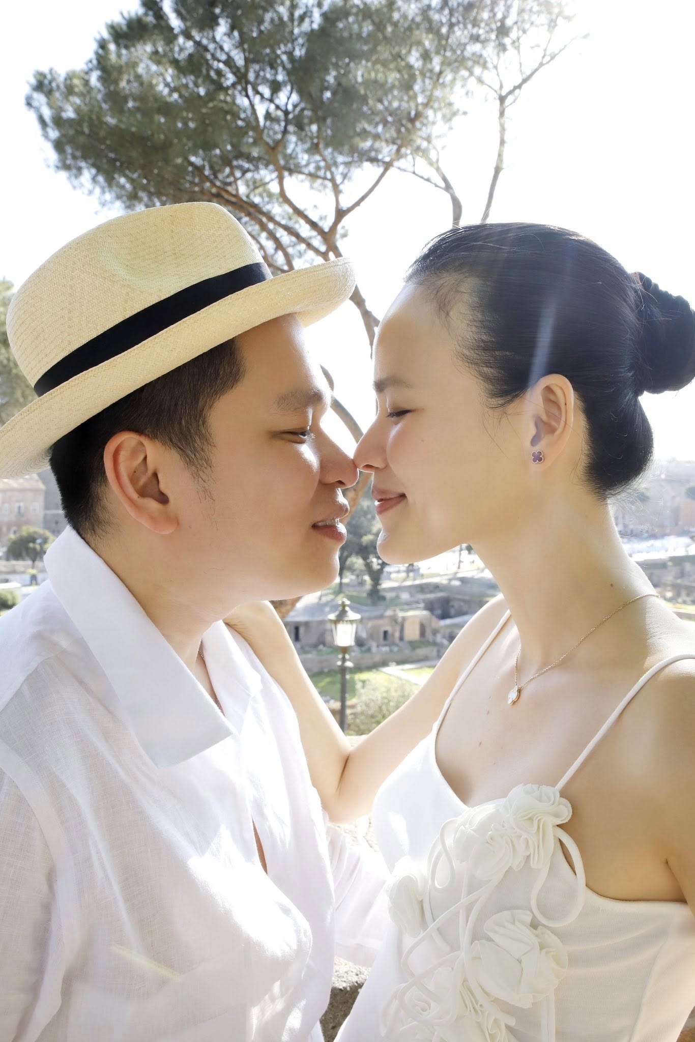 Đã tìm ra mẹ bầu slay nhất Vbiz hiện tại, nhìn loạt ảnh tại Ý là rõ lý do!- Ảnh 6. Đã tìm ra mẹ bầu slay nhất Vbiz hiện tại, nhìn loạt ảnh tại Ý là rõ lý do!- Ảnh 6.