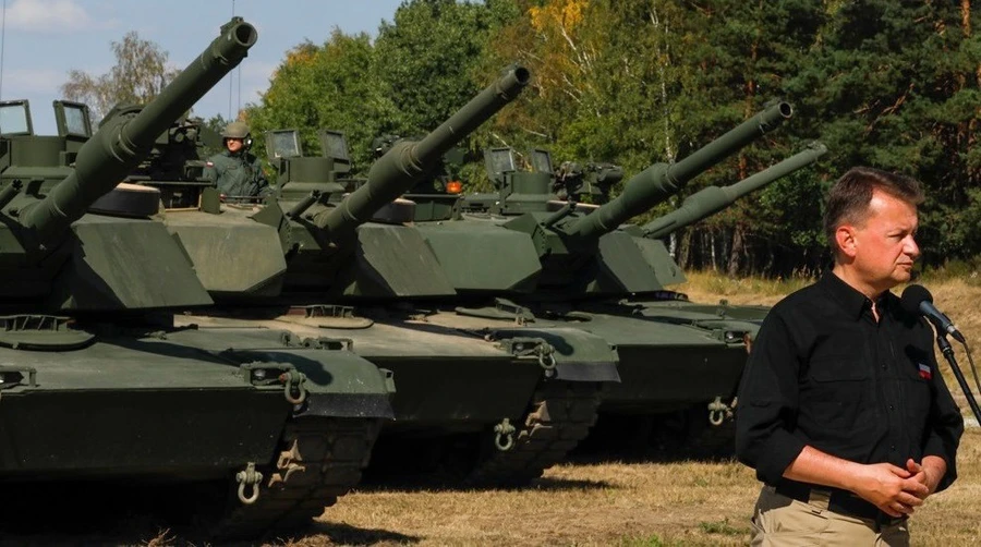 Sức mạnh xe tăng Abrams trong chiến tranh hiện đại v&agrave; th&aacute;ch thức mới - Ảnh 1.