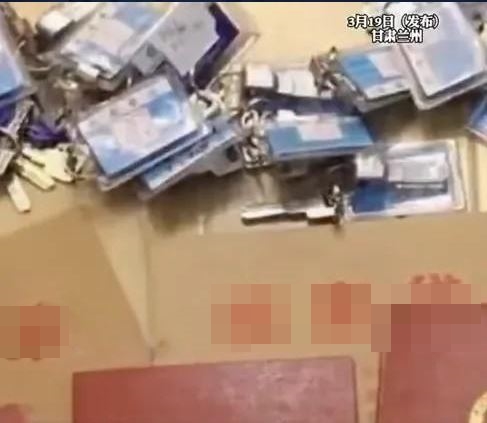 Có chồng nhưng vẫn bao nuôi nhân tình, cô gái vì thiếu tiền đã nhẫn tâm dùng 80 căn hộ làm điều này - Ảnh 2.