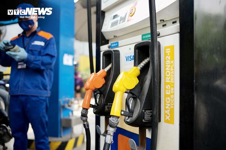 Chính sách mới có hiệu lực từ tháng 5 / 2025: Thông tin nổi bật cho người dân - Ảnh 3. Chính sách mới có hiệu lực từ tháng 5 / 2025: Thông tin nổi bật cho người dân - Ảnh 3.