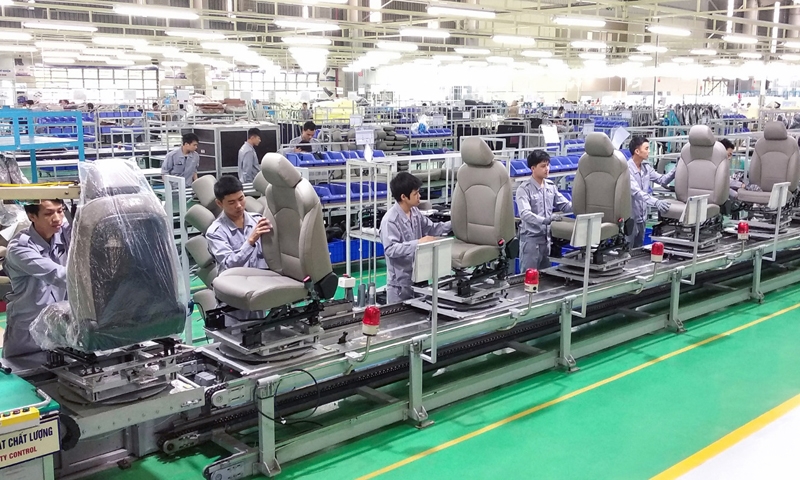 Thị trường xe hơi những th&aacute;ng đầu năm 2025 - Cần một &ldquo;c&uacute; h&iacute;ch&rdquo; - Ảnh 2.