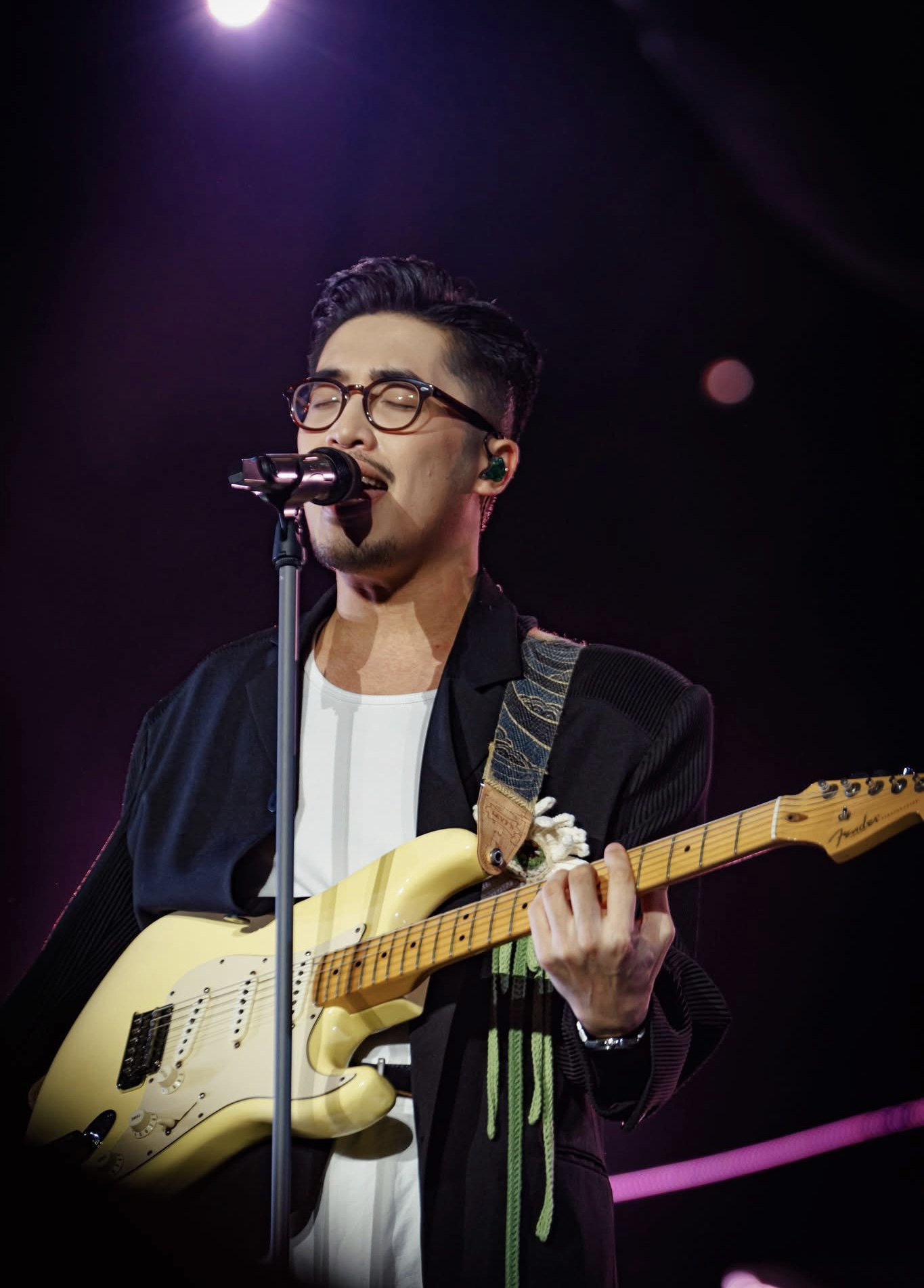 Vbiz có 1 nam ca sĩ tốt nghiệp Học viện Khoa Học Quân Sự Hà Nội, từng làm giảng viên tiếng Anh tại trường Sĩ quan Đặc công- Ảnh 5.