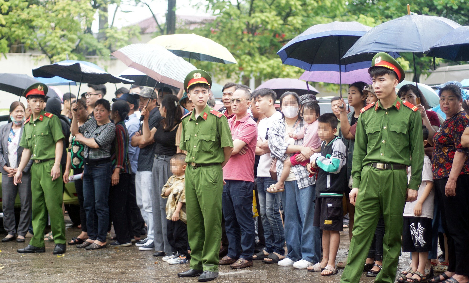 Công an Hà Nội công bố đặc xá cho 139 phạm nhân nhân dịp 30 / 4 năm 2025 - Ảnh 19.