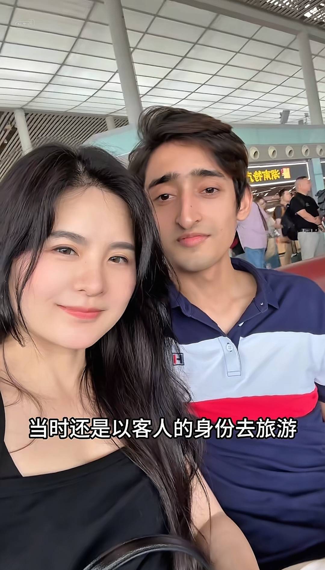 Chuyện có thật như phim: Bà mẹ hai con 42 khiến chàng "tổng tài" kém 16 tuổi mê mệt, bất chấp cưới bằng được - Ảnh 2. Chuyện có thật như phim: Bà mẹ hai con 42 khiến chàng "tổng tài" kém 16 tuổi mê mệt, bất chấp cưới bằng được - Ảnh 2.