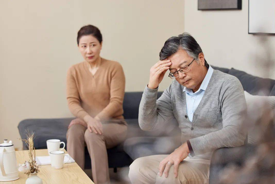 Đưa bạn thân về nhà chơi, tôi không ngờ mình lại gây ra chuyện tày đình khiến giờ không dám đối mặt với bố chồng - Ảnh 1.
