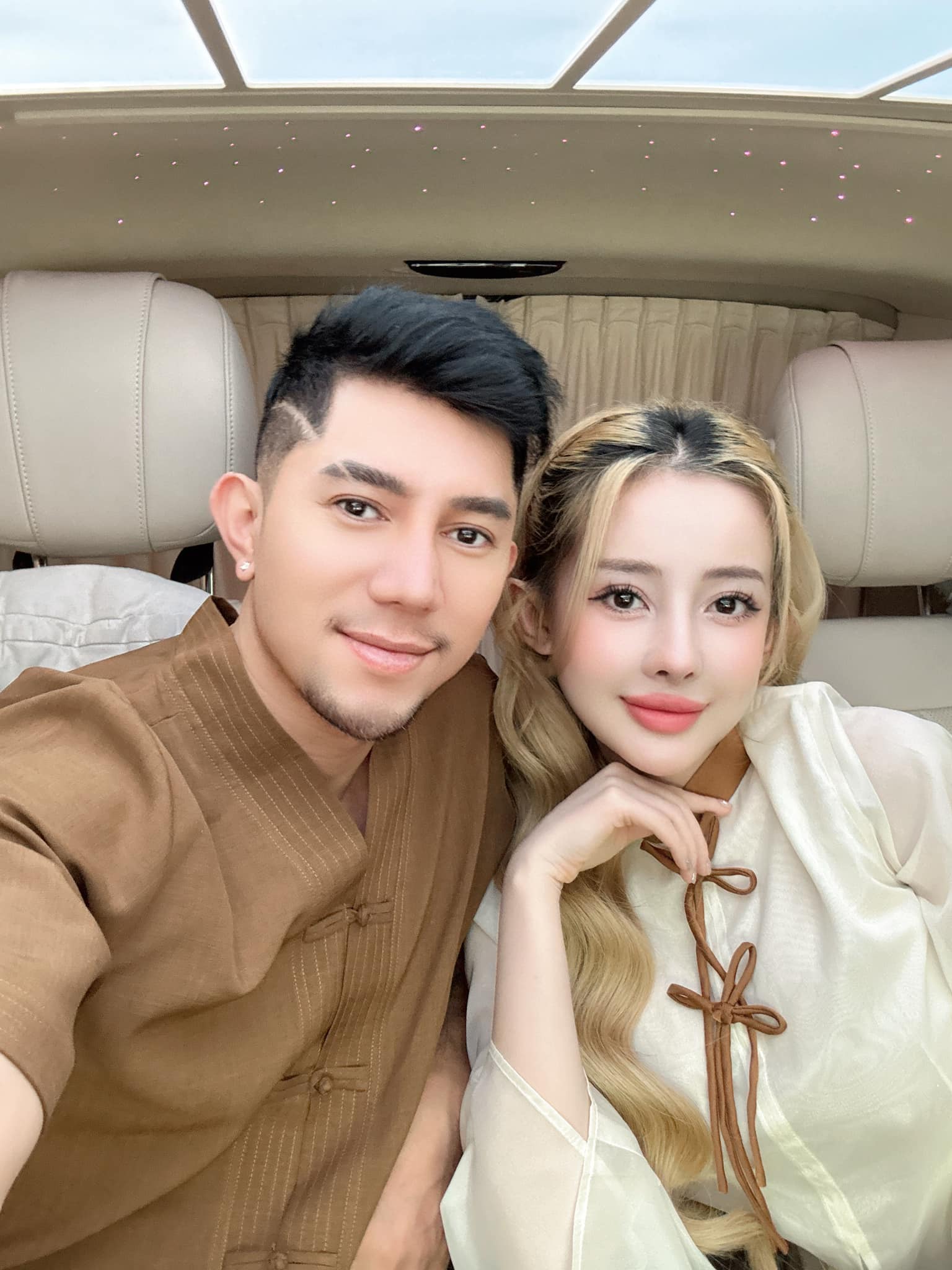 Ngân 98 "nghiện" phẫu thuật thẩm mỹ, chuẩn bị "đập mặt xây lại" lần thứ 12- Ảnh 9. Ngân 98 "nghiện" phẫu thuật thẩm mỹ, chuẩn bị "đập mặt xây lại" lần thứ 12- Ảnh 9.