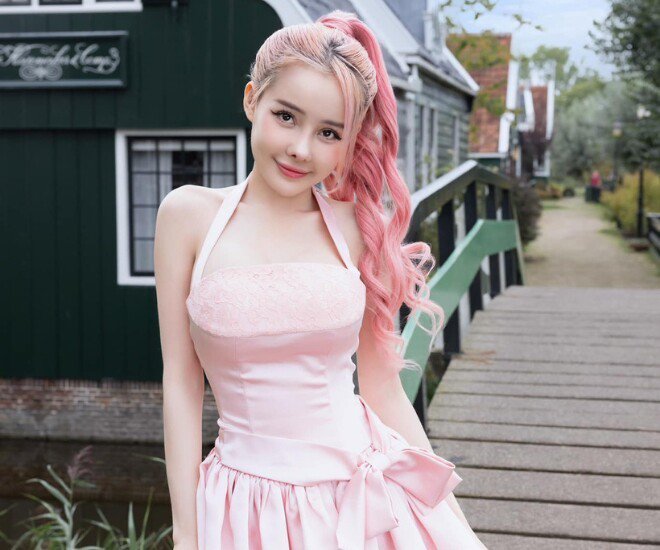 Ngân 98 "nghiện" phẫu thuật thẩm mỹ, chuẩn bị "đập mặt xây lại" lần thứ 12- Ảnh 7. Ngân 98 "nghiện" phẫu thuật thẩm mỹ, chuẩn bị "đập mặt xây lại" lần thứ 12- Ảnh 7.
