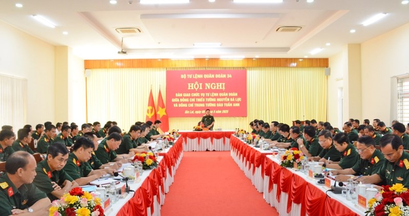 Bổ nhiệm Phó tổng Tham mưu trưởng Quân đội nhân dân Việt Nam; Tư lệnh Quân đoàn 34- Ảnh 1. Bổ nhiệm Phó tổng Tham mưu trưởng Quân đội nhân dân Việt Nam; Tư lệnh Quân đoàn 34- Ảnh 1.