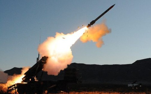 Ch&acirc;u &Acirc;u ph&aacute;t triển t&ecirc;n lửa đạn đạo để trả lời Iskander v&agrave; Kalibr - Ảnh 2.