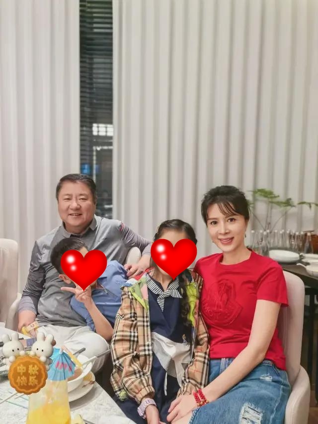 Mỹ nhân Tây Du Ký lộ phát ngôn coi thường dân quê, mắc bệnh ngôi sao nặng?- Ảnh 7. Mỹ nhân Tây Du Ký lộ phát ngôn coi thường dân quê, mắc bệnh ngôi sao nặng?- Ảnh 7.