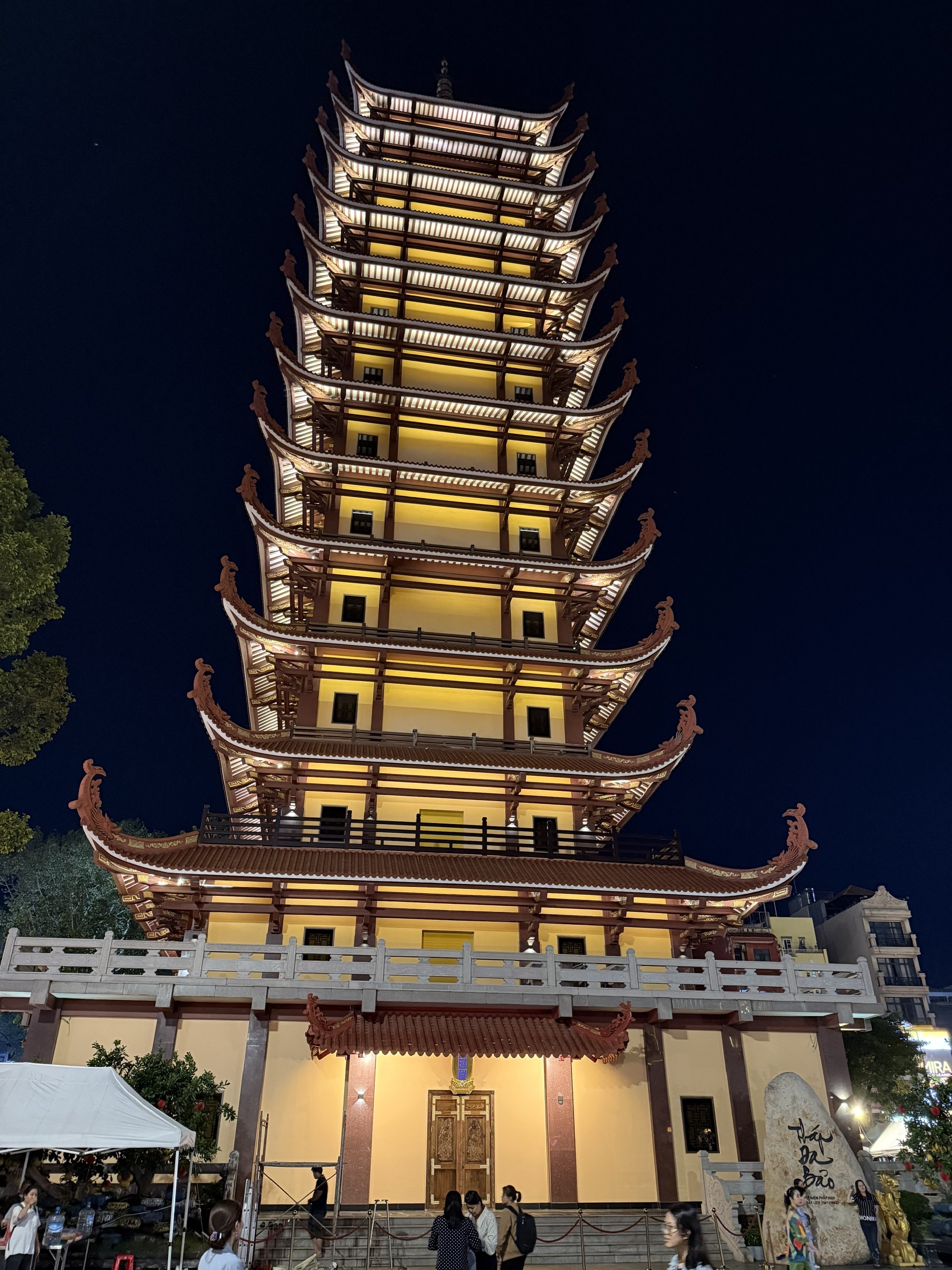 Cận cảnh tháp Đa Bảo - nơi lưu giữ vĩnh viễn xá lợi trái tim Bồ tát Thích Quảng Đức - Ảnh 1.