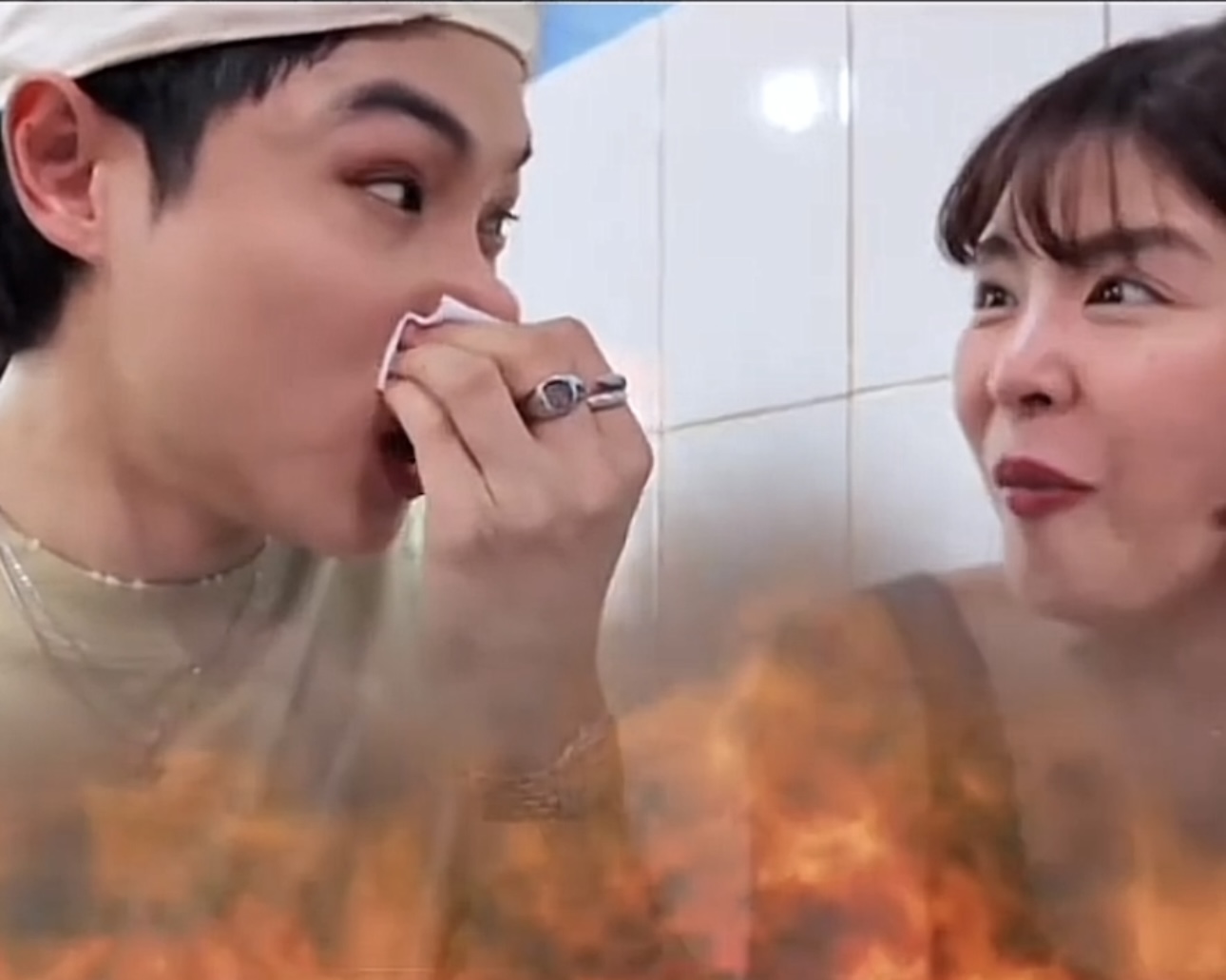 Khách Tây đổ mồ hôi, rơi nước mắt vì một loại quả “nhỏ mà có võ” ở Việt Nam - Ảnh 5.