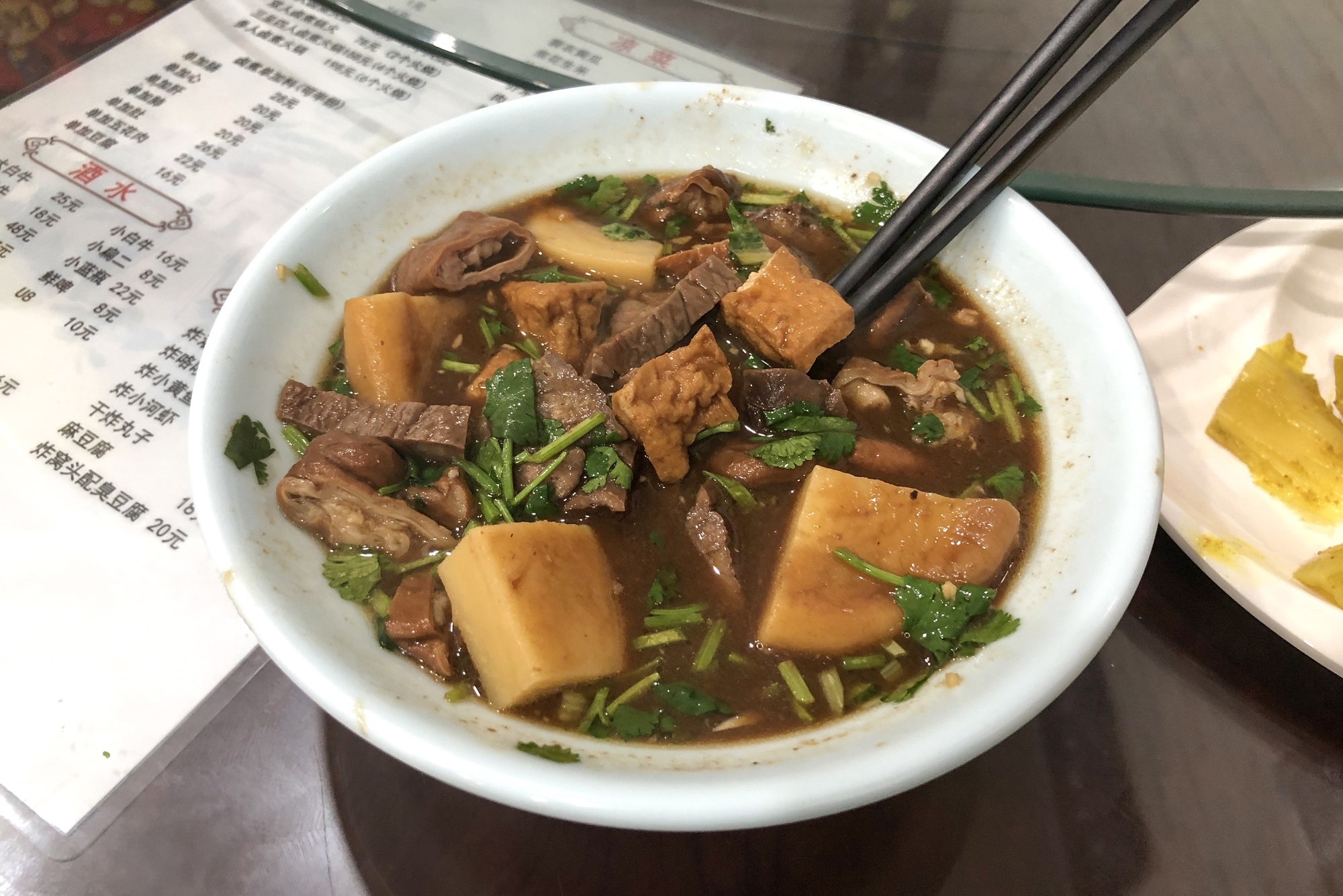 Món ăn “nặng mùi” nhưng gây "nghiện": Vì sao nội tạng động vật lại khiến người Trung Quốc mê mẩn đến vậy? - Ảnh 9. Món ăn “nặng mùi” nhưng gây "nghiện": Vì sao nội tạng động vật lại khiến người Trung Quốc mê mẩn đến vậy? - Ảnh 9.