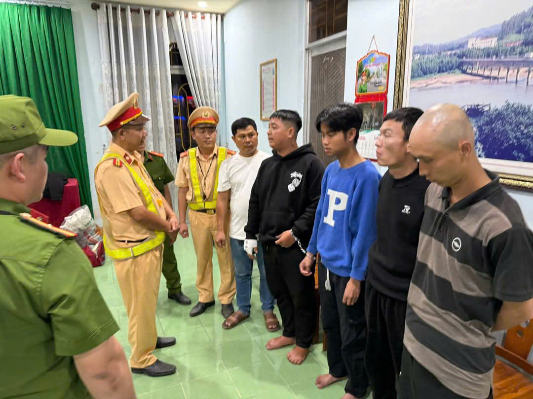 Gây án đặc biệt nghiêm trọng ở Lâm Đồng, trốn chạy đến Quảng Ngãi thì bị bắt- Ảnh 1. Gây án đặc biệt nghiêm trọng ở Lâm Đồng, trốn chạy đến Quảng Ngãi thì bị bắt- Ảnh 1.