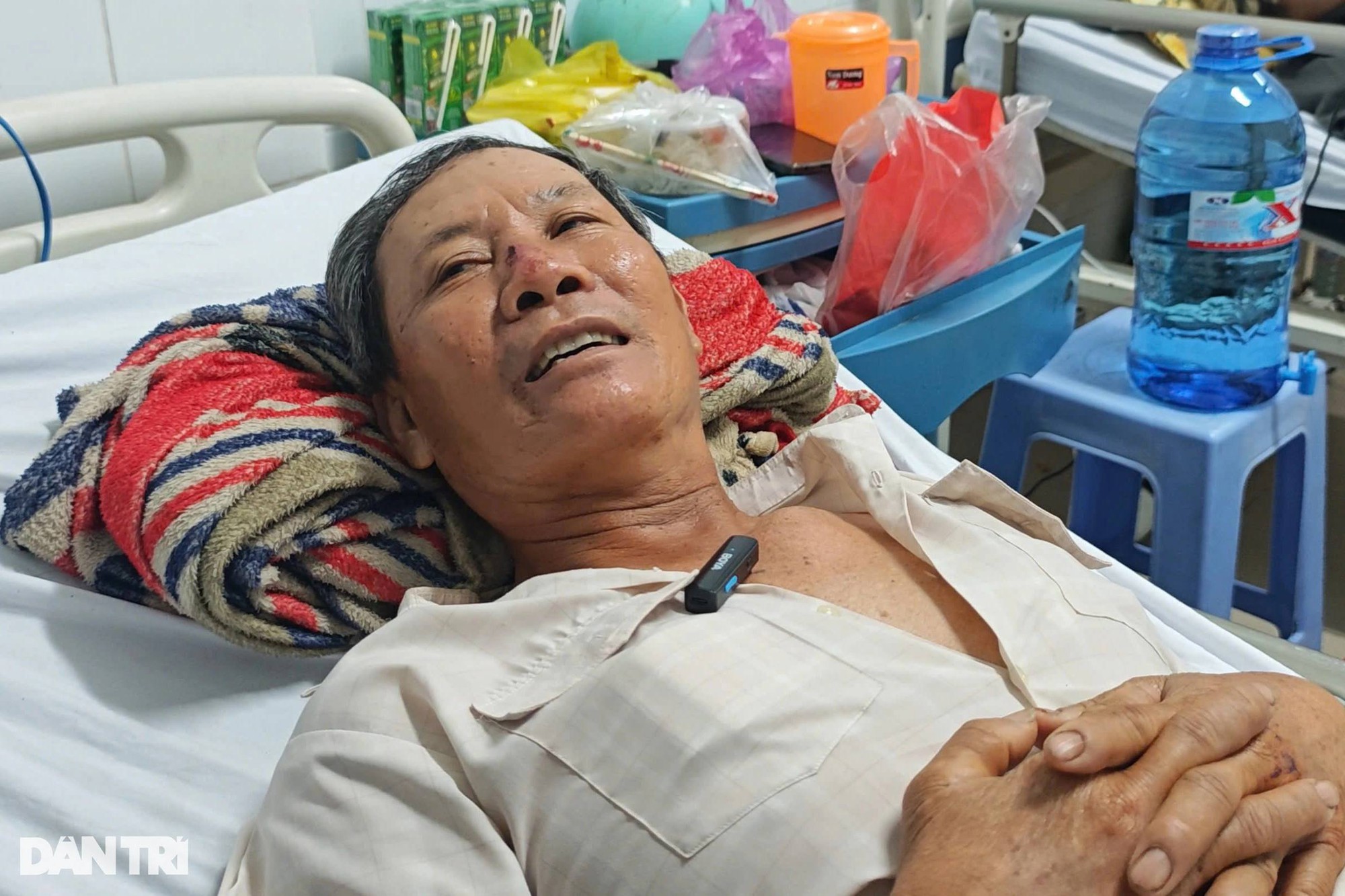 Vụ sập đường dẫn cầu Hòa Bình tại Tây Ninh: Nỗi kinh hoàng của các nạn nhân - Ảnh 1.