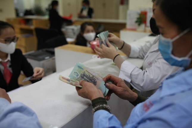 Tăng lương năm 2025 có khả thi không và những thông tin cần biết từ Bộ Nội vụ - Ảnh 1.