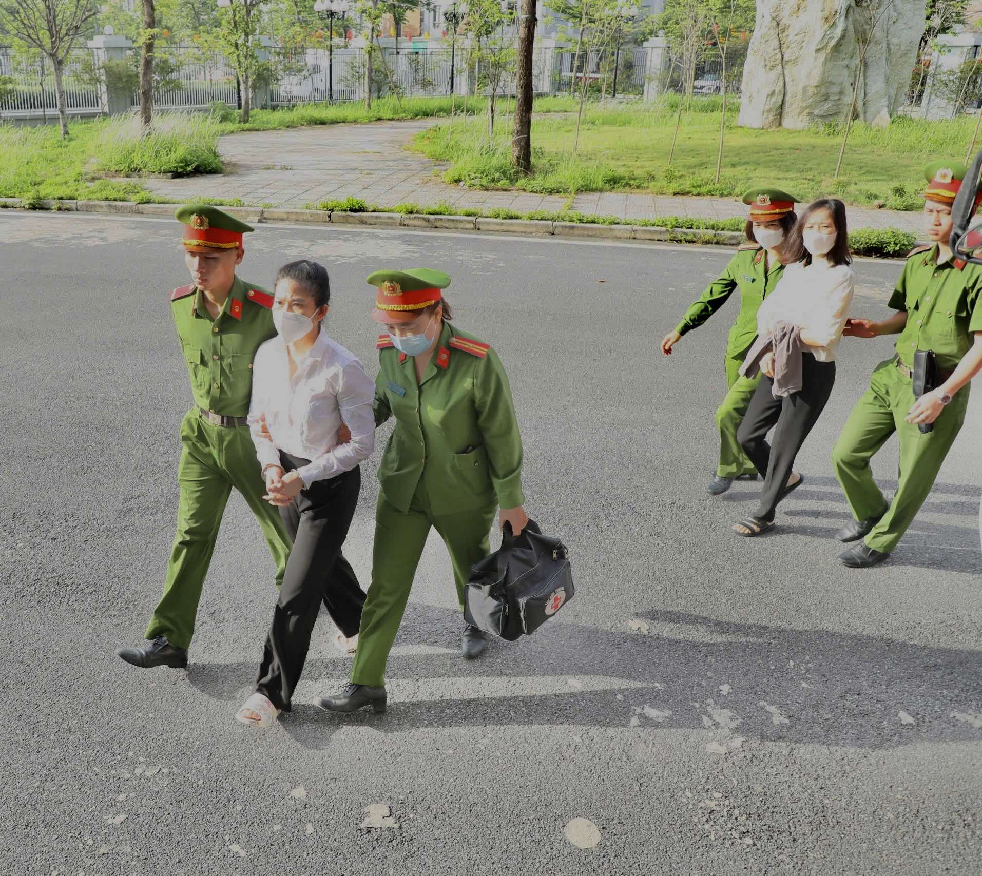 Hôm nay, cựu thứ trưởng Bộ TN-MT Nguyễn Linh Ngọc hầu toà - Ảnh 5.