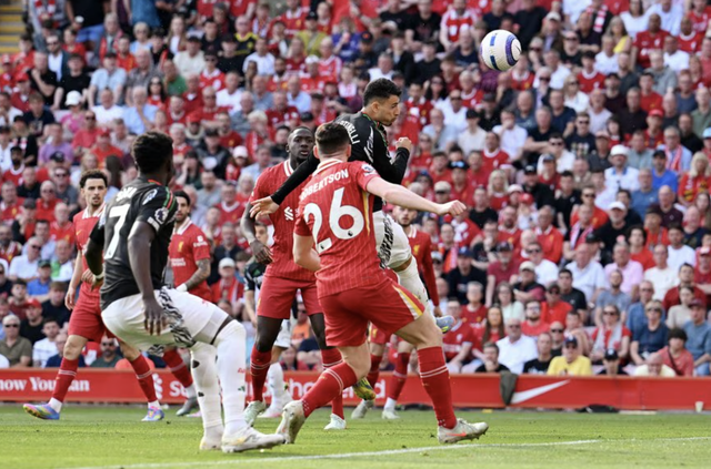 Ngoại hạng Anh: Arsenal, Newcastle hâm nóng cuộc đua Top 5- Ảnh 2.