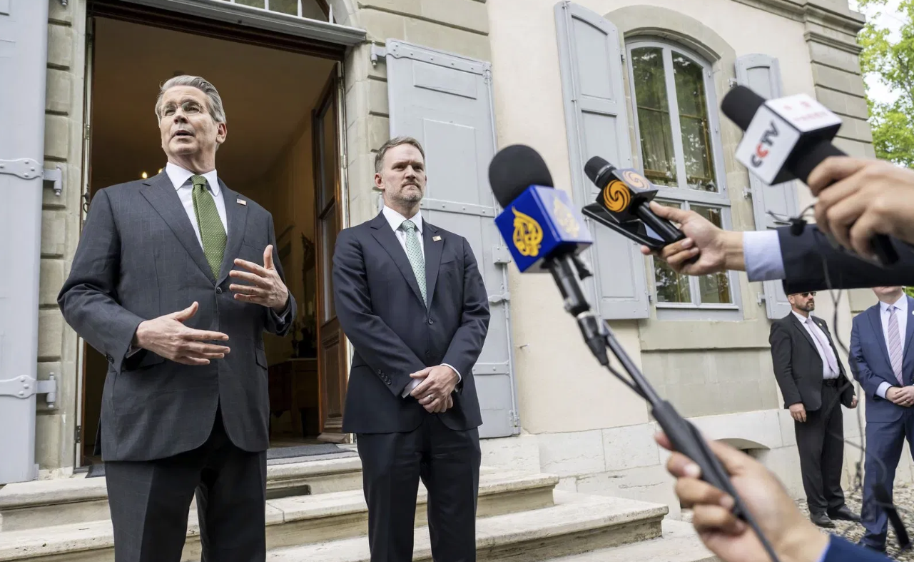 N&oacute;ng: Mỹ - Trung Quốc tuy&ecirc;n bố giảm thuế quan đ&aacute;ng kể- Ảnh 1.