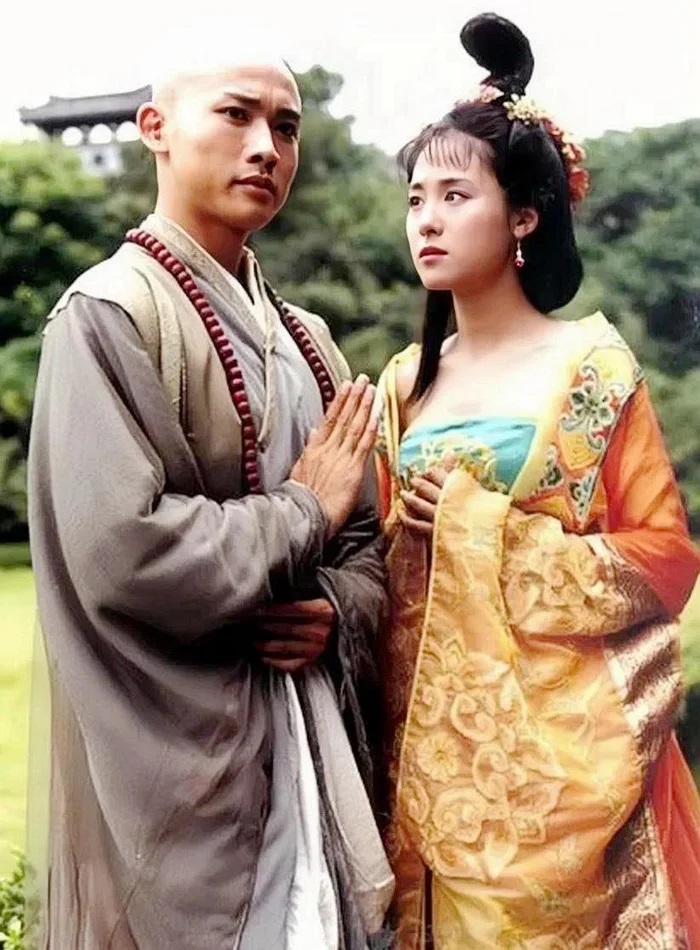 Mỹ nhân phải thay tên đổi họ vì Triệu Vy, bị đạo diễn tát mới biết bạn trai phản bội- Ảnh 5.