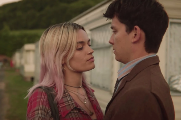 40 tuổi xem ''Sex Education'' khiến t&ocirc;i cho&aacute;ng v&aacute;ng v&igrave; cảm thấy bản th&acirc;n chưa đủ trưởng th&agrave;nh- Ảnh 2.