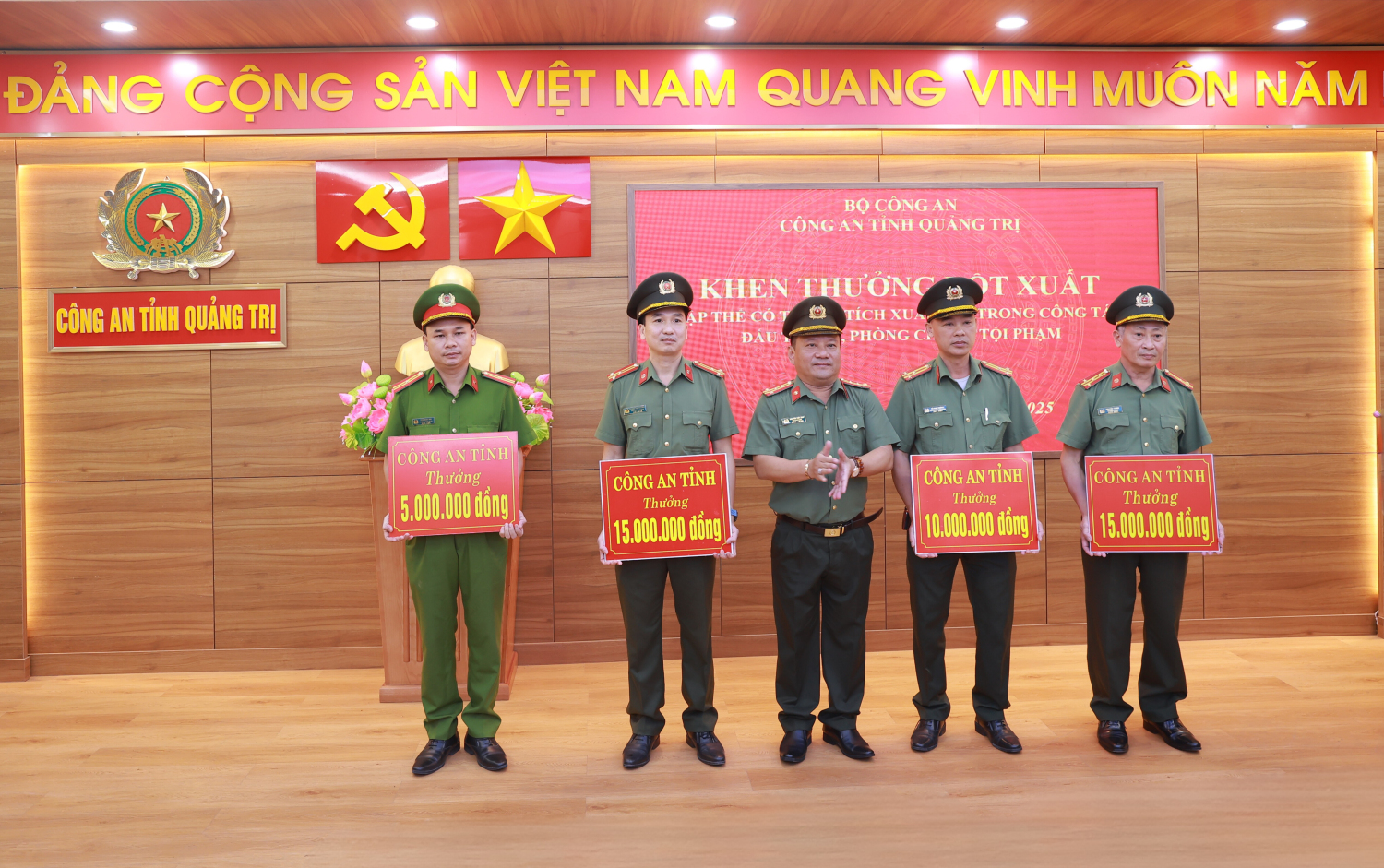 Bắt giữ thuốc nổ: 4 Đối tượng bị Bắt cùng 358 kg vật liệu nổ và súng đạn - Ảnh 1.