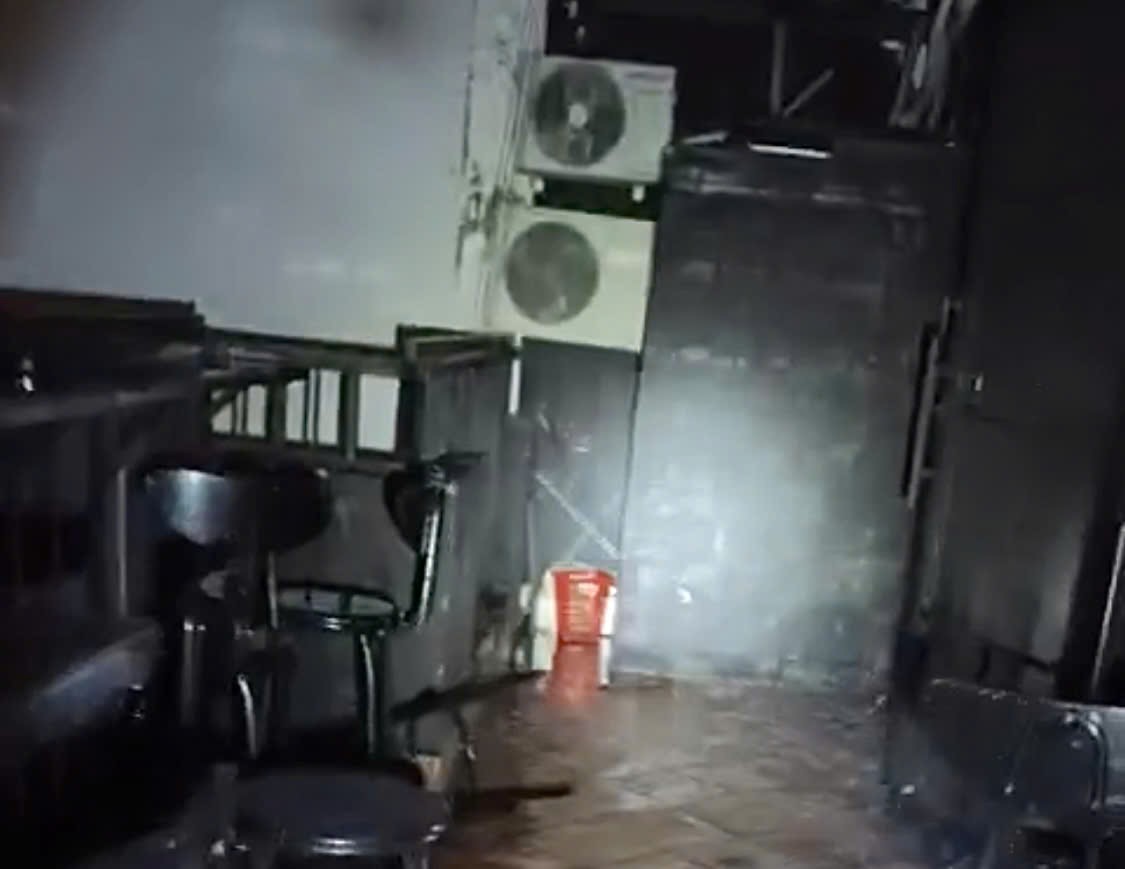 Ch&aacute;y kh&aacute;ch sạn The Alcove ở TP HCM: Diễn biến v&agrave; Nguy&ecirc;n nh&acirc;n vụ hỏa hoạn - Ảnh 1.