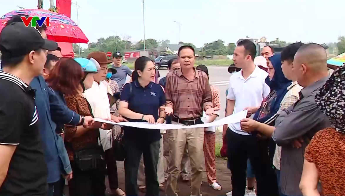 Giám đốc Công ty Tiến Mạnh bị bắt, hàng trăm người mua đất đứng trước nguy cơ mất trắng - Ảnh 1.