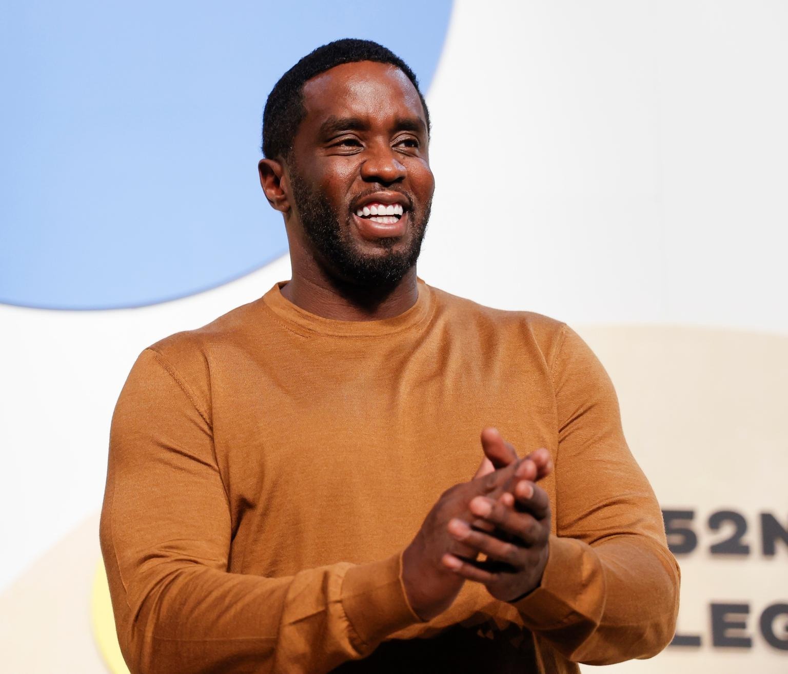 Nóng nhất hôm nay: Diddy bị đưa ra xét xử, lời khai về trò biến thái của ông trùm với bạn gái cũ gây sốc- Ảnh 10. Nóng nhất hôm nay: Diddy bị đưa ra xét xử, lời khai về trò biến thái của ông trùm với bạn gái cũ gây sốc- Ảnh 10.