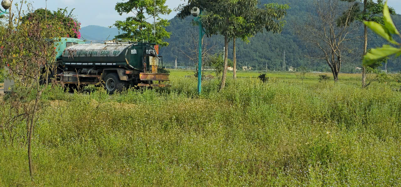 Cận cảnh khu đô thị hơn 1.400 tỉ đồng quá hạn tiến độ 6 năm vẫn chưa hoàn thành - Ảnh 12.
