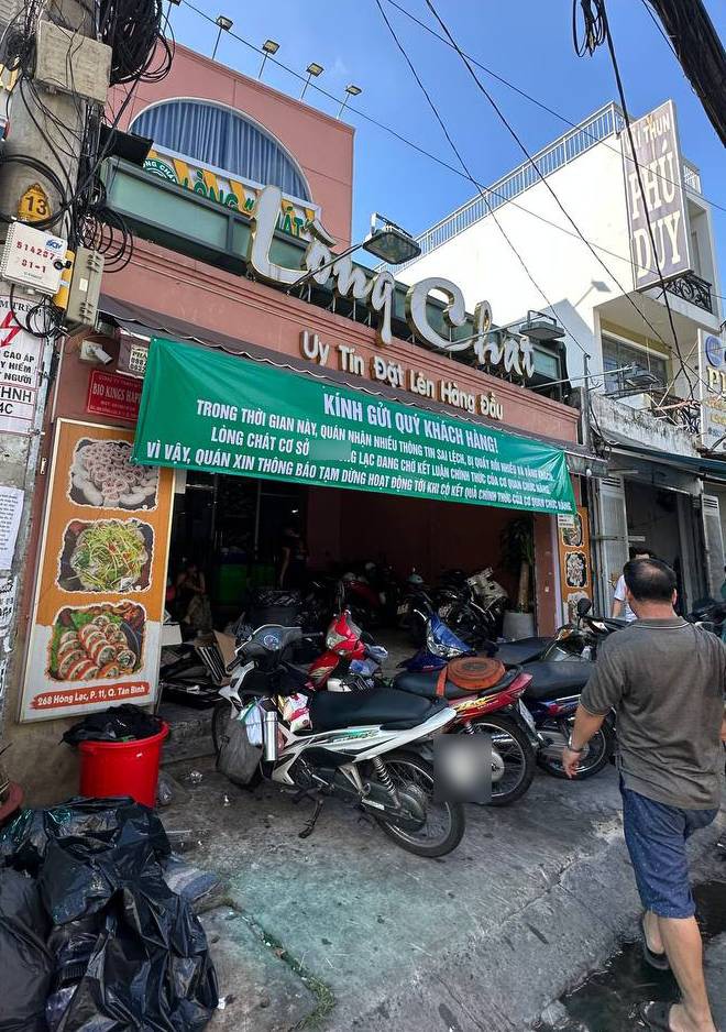 HOT: Cơ sở Lòng Chát TP.HCM bất ngờ dọn bàn ghế và bát đĩa chuyển đi dù chỉ mới thông báo