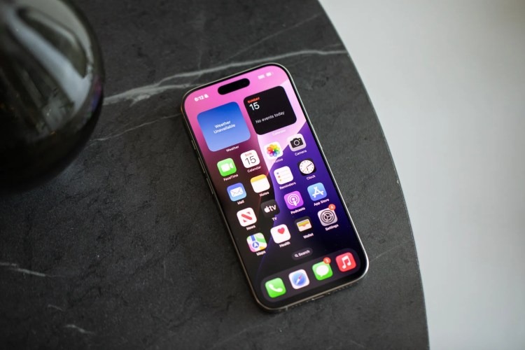Tại sao tiết kiệm pin bằng AI là chiến lược sống còn của iPhone mới - Ảnh 1. Tại sao tiết kiệm pin bằng AI là chiến lược sống còn của iPhone mới - Ảnh 1.