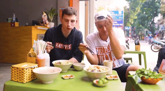 Không phải phở, bánh mì, món ăn chưa tới 30.000đ/bát này mới là hương vị Việt lọt top ngon nhất châu Á - Ảnh 8.