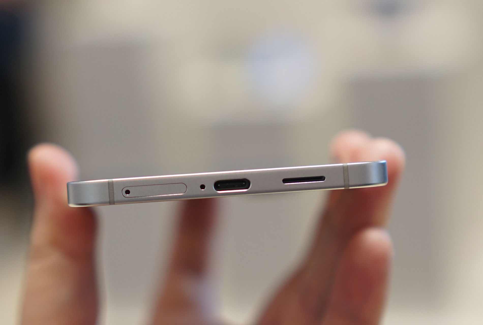 Galaxy S25 Edge: Smartphone mỏng 5 , 8 mm , giá 30 triệu đồng từ Samsung - Ảnh 6. Galaxy S25 Edge: Smartphone mỏng 5 , 8 mm , giá 30 triệu đồng từ Samsung - Ảnh 6.