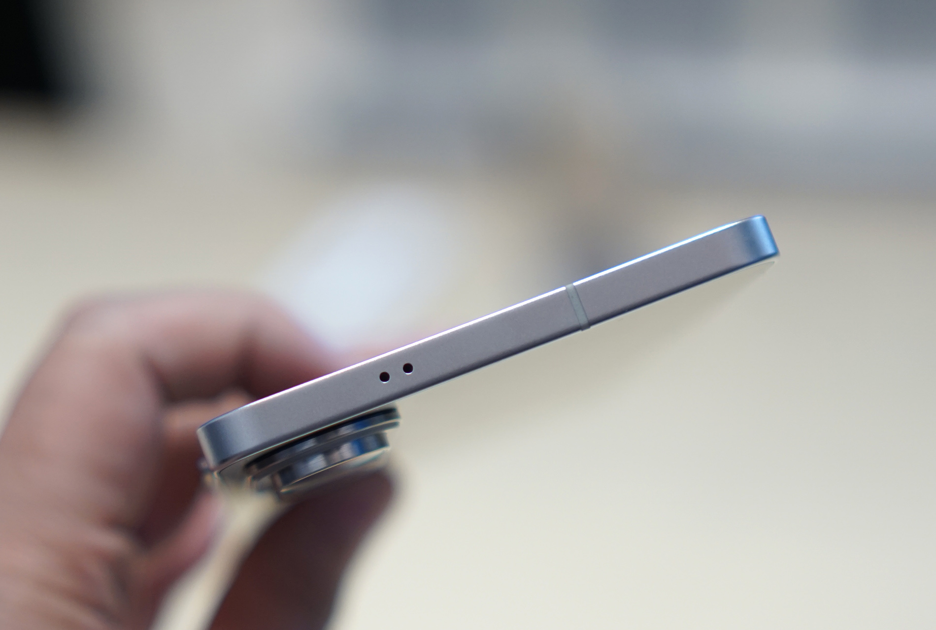 Galaxy S25 Edge: Smartphone mỏng 5 , 8 mm , giá 30 triệu đồng từ Samsung - Ảnh 7. Galaxy S25 Edge: Smartphone mỏng 5 , 8 mm , giá 30 triệu đồng từ Samsung - Ảnh 7.