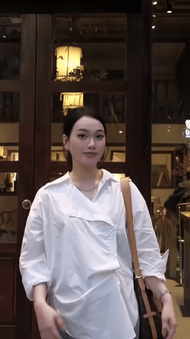 C&ocirc; g&aacute;i Nghệ An để lộ v&ograve;ng 2 l&ugrave;m l&ugrave;m nghi vấn mang bầu với Hồ Văn Cường sau đ&aacute;m cưới- Ảnh 1.