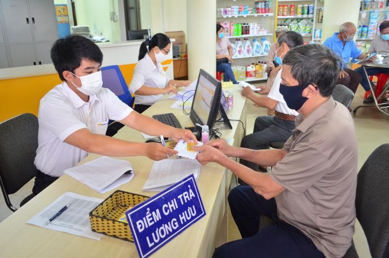 Từ 1/7, 3 nhóm đối tượng sau sẽ bị dừng hưởng lương hưu, trợ cấp BHXH, người dân lưu ý- Ảnh 1.