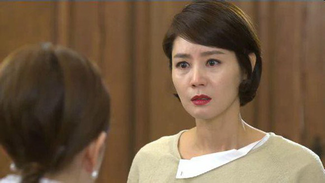 Sau khi chồng cũ mất, tôi đề nghị vợ mới của anh ấy rời khỏi ngôi nhà của tôi, nào ngờ cô ấy đưa ra lời gợi ý "béo bở" - Ảnh 1.