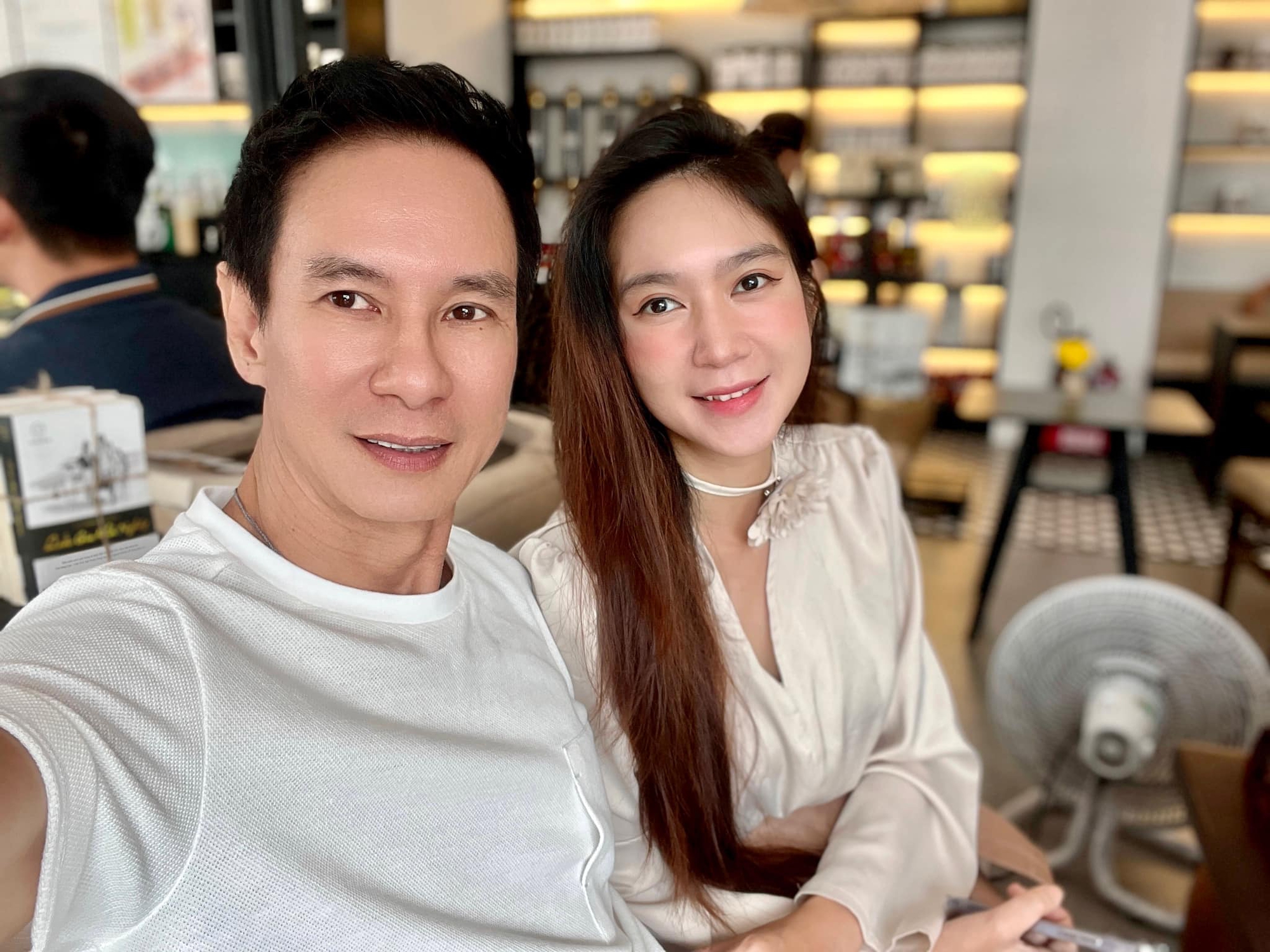 Lý Hải: "Khán giả nước ngoài ngỡ ngàng khi xem Lật mặt, một ông Tây đã khóc..."- Ảnh 10. Lý Hải: "Khán giả nước ngoài ngỡ ngàng khi xem Lật mặt, một ông Tây đã khóc..."- Ảnh 10.