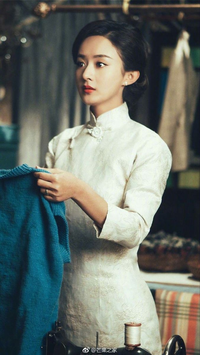 10 mỹ nhân mặc sườn xám đẹp nhất Trung Quốc: Lưu Diệc Phi xếp thứ 7, hạng 1 không có đối thủ suốt 25 năm- Ảnh 17.