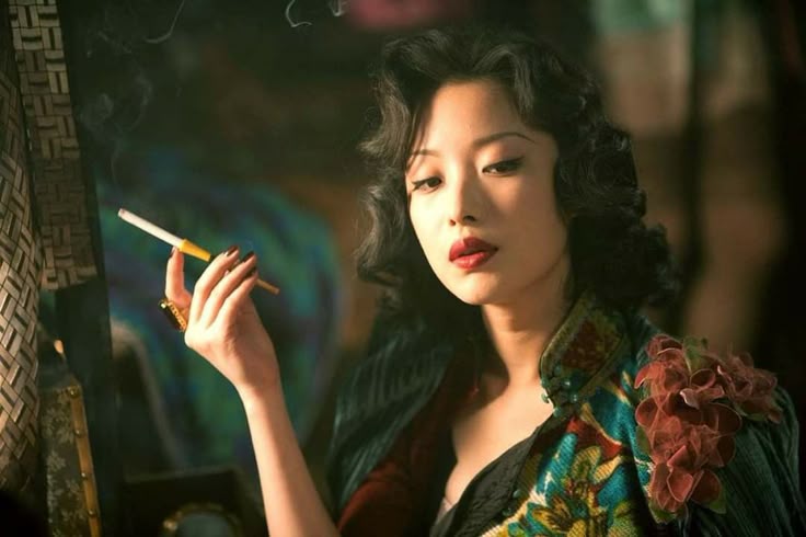 10 mỹ nhân mặc sườn xám đẹp nhất Trung Quốc: Lưu Diệc Phi xếp thứ 7, hạng 1 không có đối thủ suốt 25 năm- Ảnh 16.