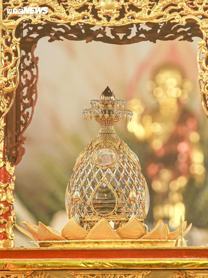 Lễ cung rước xá lợi Đức Phật tại chùa Tam Chúc Hà Nam diễn ra long trọng - Ảnh 2.