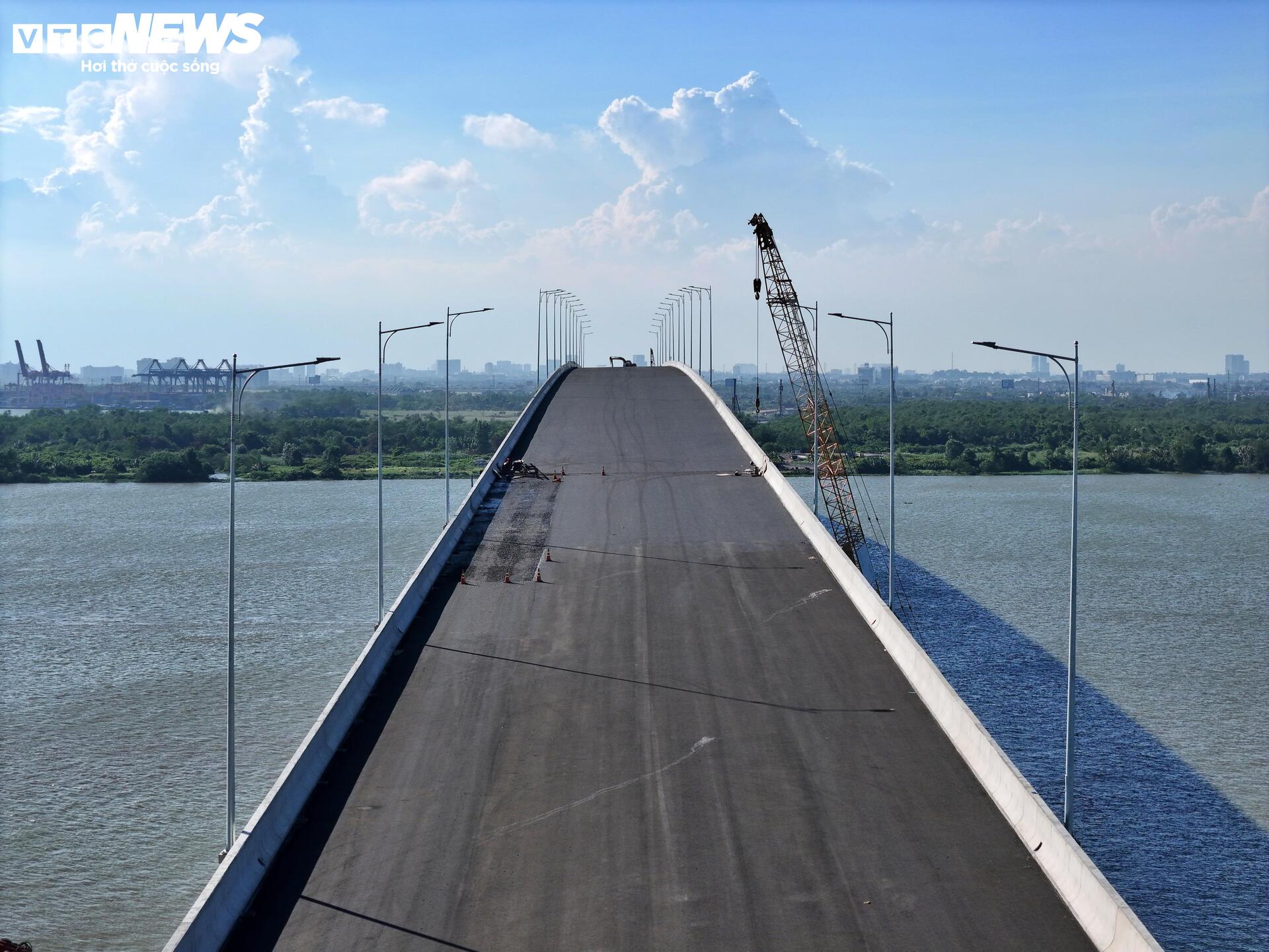 Diện mạo cầu Nhơn Trạch - cầu lớn nhất Vành đai 3 TP . HCM gần hoàn thiện - Ảnh 6. Diện mạo cầu Nhơn Trạch - cầu lớn nhất Vành đai 3 TP . HCM gần hoàn thiện - Ảnh 6.