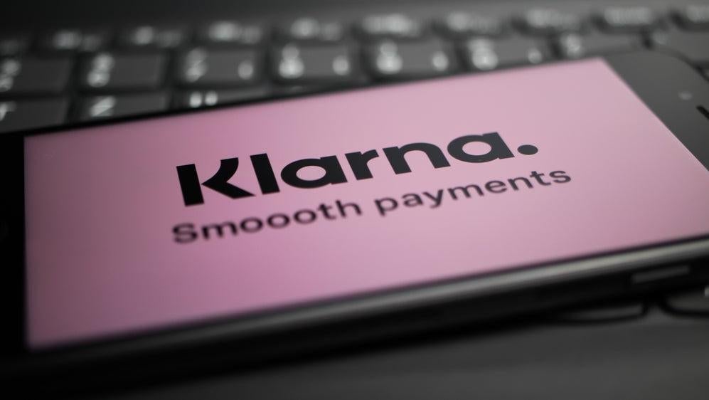 CEO Klarna hối hận khi thay thế nhân viên bằng AI , mong muốn trở lại với con người - Ảnh 2. CEO Klarna hối hận khi thay thế nhân viên bằng AI , mong muốn trở lại với con người - Ảnh 2.