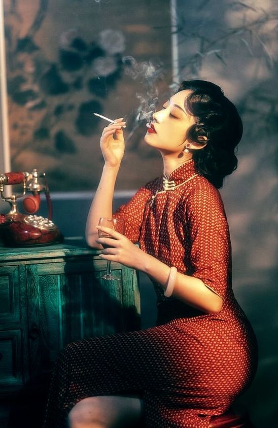 10 mỹ nhân mặc sườn xám đẹp nhất Trung Quốc: Lưu Diệc Phi xếp thứ 7, hạng 1 không có đối thủ suốt 25 năm- Ảnh 14.