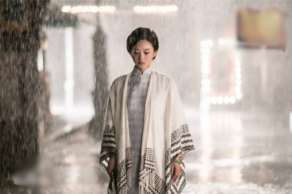 10 mỹ nhân mặc sườn xám đẹp nhất Trung Quốc: Lưu Diệc Phi xếp thứ 7, hạng 1 không có đối thủ suốt 25 năm- Ảnh 19.