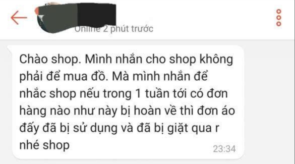 Cả c&otilde;i mạng tức giận: C&ocirc; g&aacute;i &ldquo;ho&agrave;n h&agrave;ng&rdquo; sau khi mặc 3 tiếng v&agrave; dầm mưa tại concert Anh Trai Say Hi!- Ảnh 1.