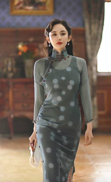 10 mỹ nhân mặc sườn xám đẹp nhất Trung Quốc: Lưu Diệc Phi xếp thứ 7, hạng 1 không có đối thủ suốt 25 năm- Ảnh 28.