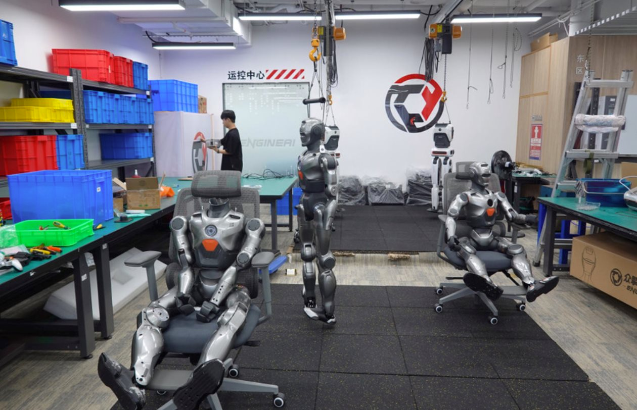 Thế giới công nghệ robot hình người: Cuộc đua sản xuất và thách thức toàn cầu - Ảnh 2. Thế giới công nghệ robot hình người: Cuộc đua sản xuất và thách thức toàn cầu - Ảnh 2.