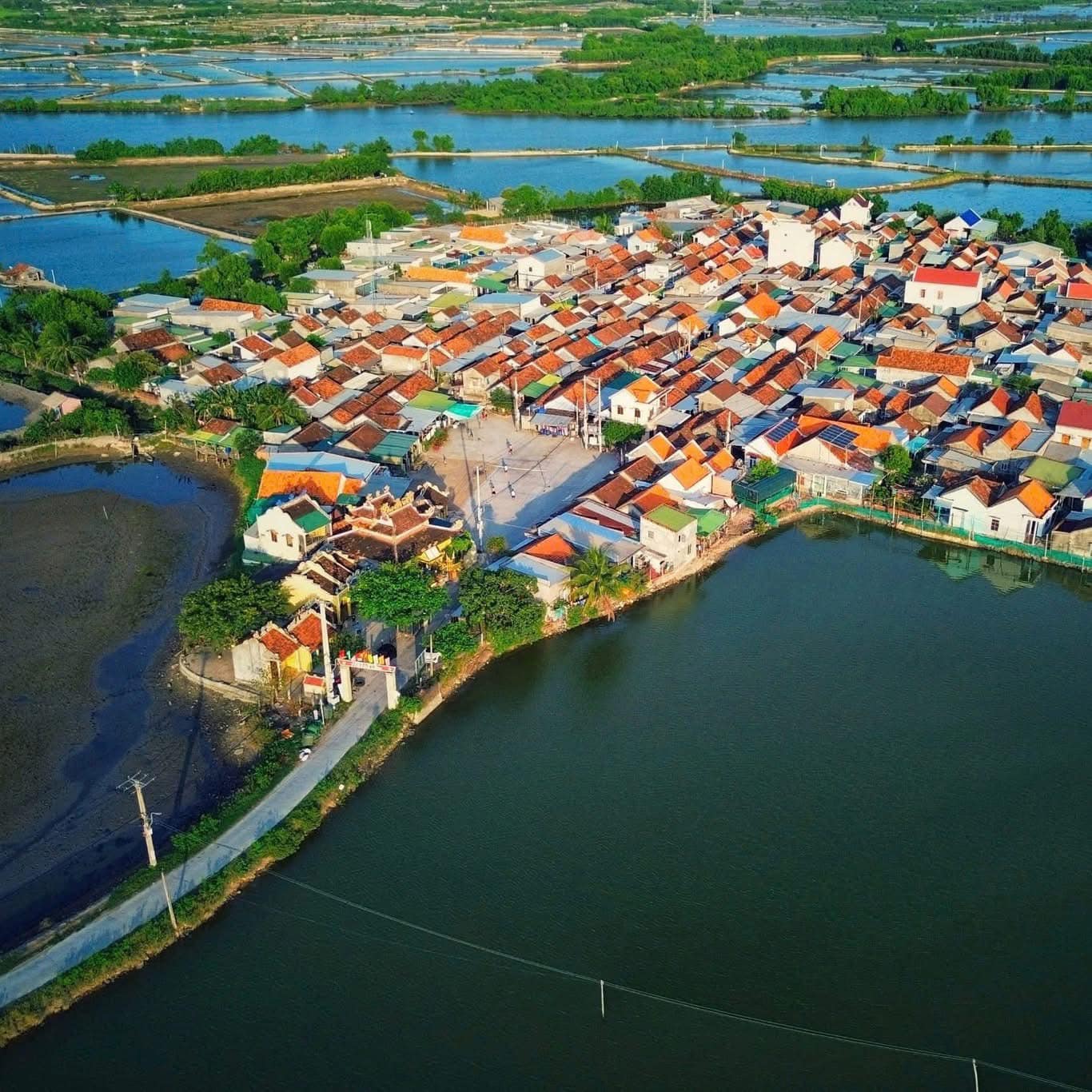 Phát hiện ngôi làng có duy nhất 1 đường vào gần Nha Trang, du khách ấn tượng với cảnh từ trên cao - Ảnh 7.
